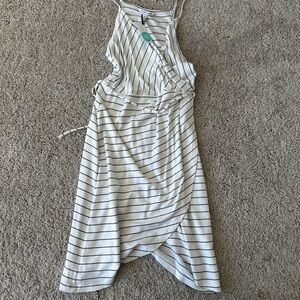 41 Hawthorn Black and White Dress with Modern Design